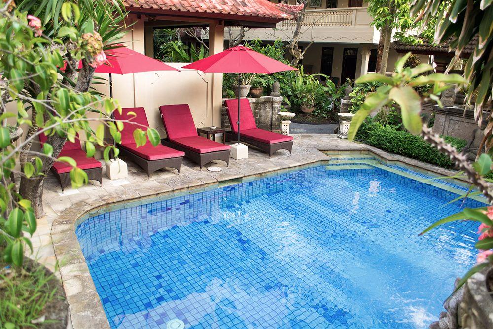Flamboyan Hotel Kuta  Exterior photo