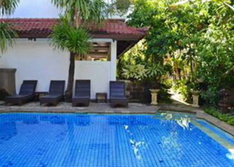 Flamboyan Hotel Kuta  Exterior photo